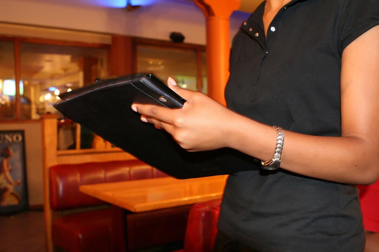 dream meaning Barmaid