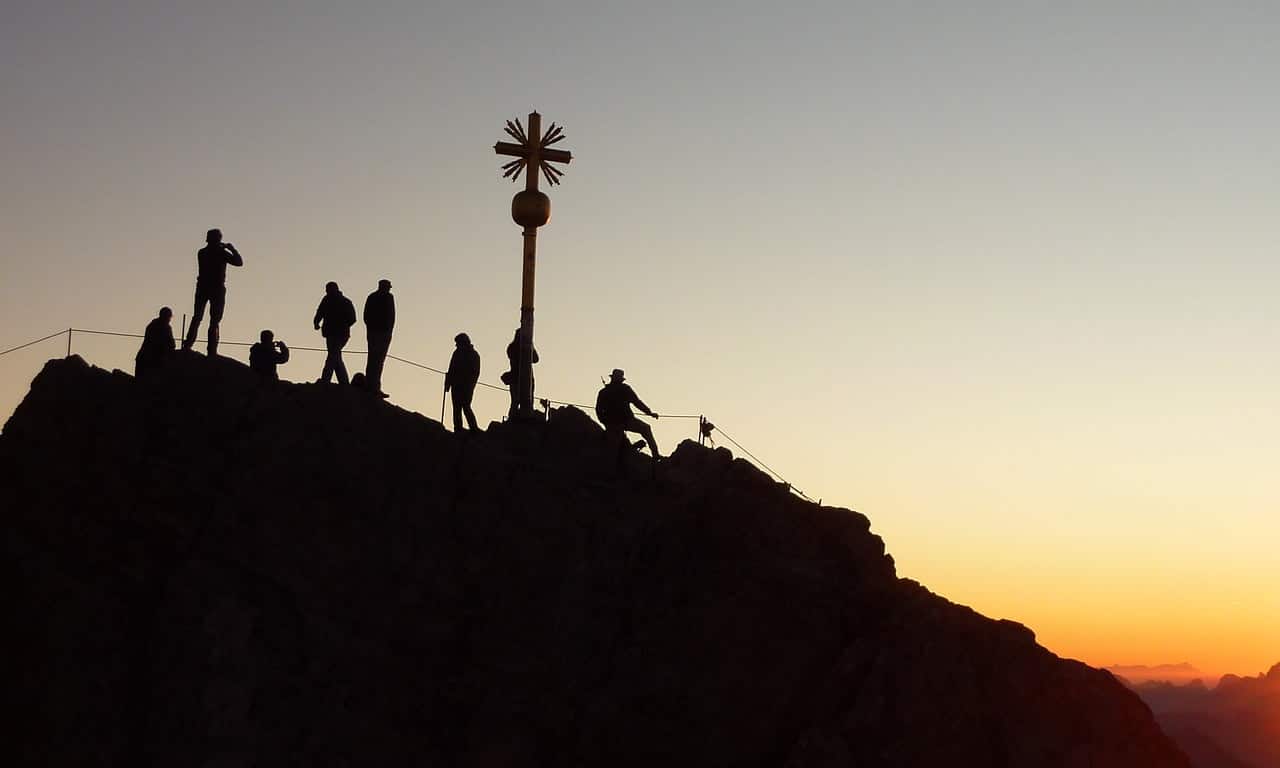 dream meaning Climbing