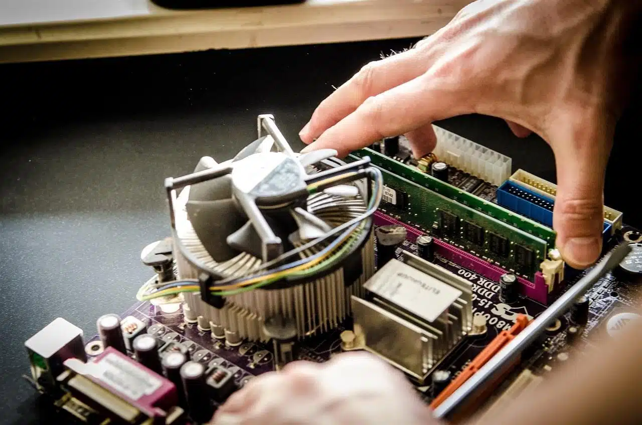 dream meaning IT specialist
