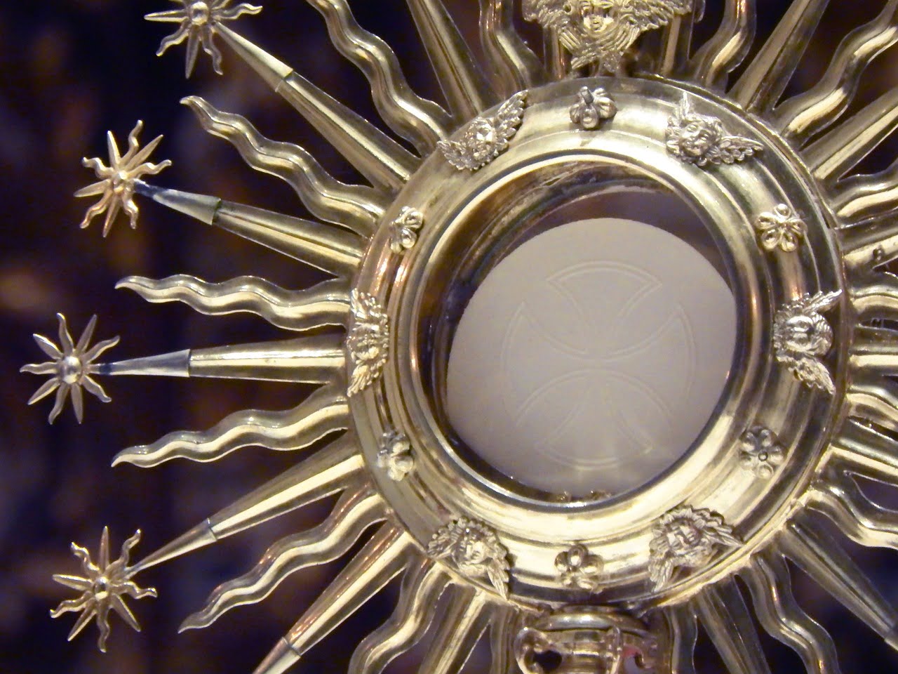 dream meaning Monstrance