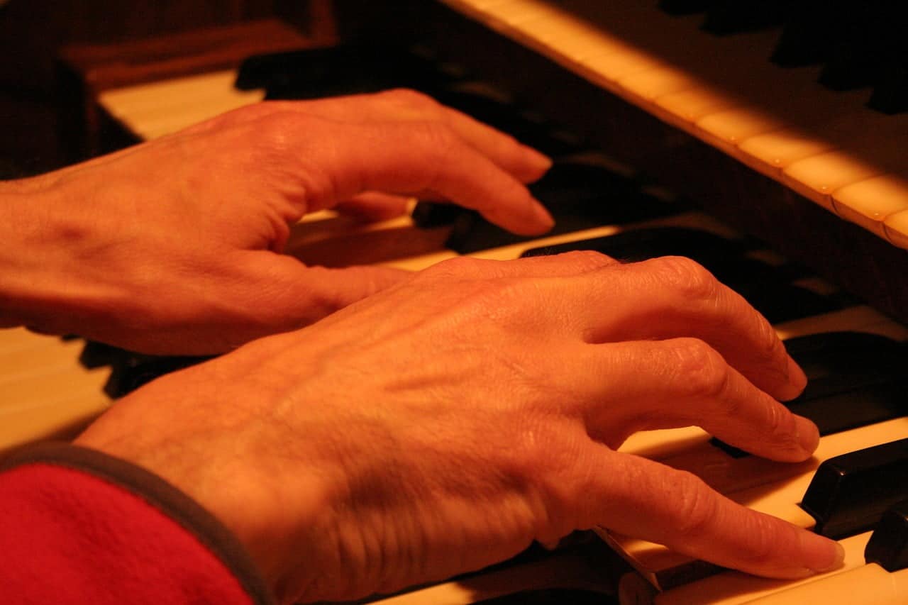 dream meaning Organist