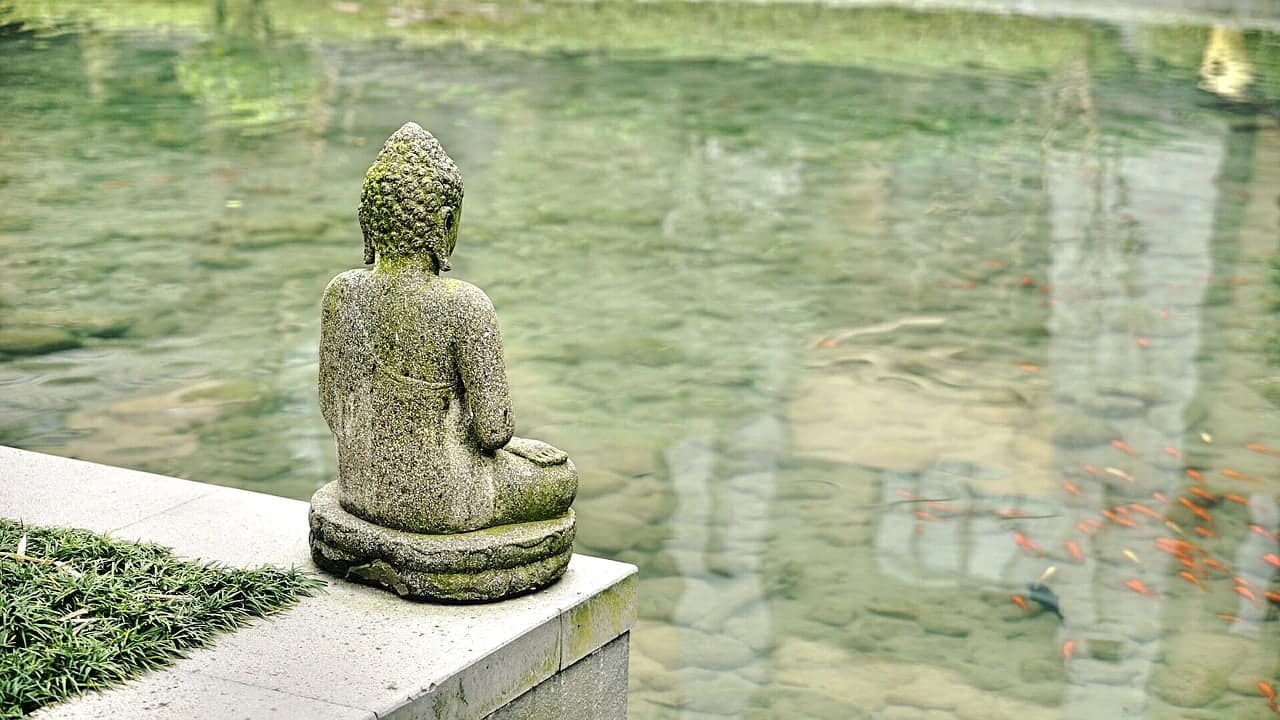 dream meaning Statue