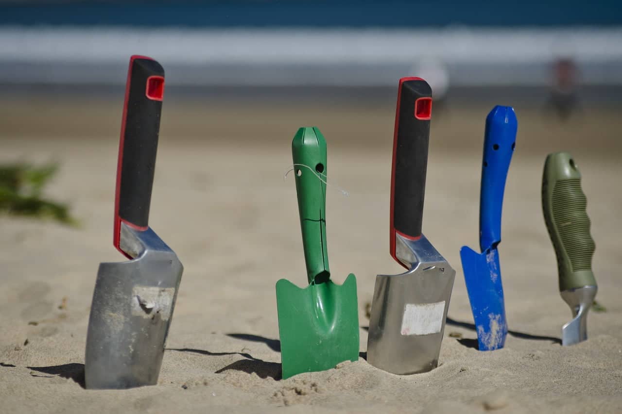 dream meaning Trowel