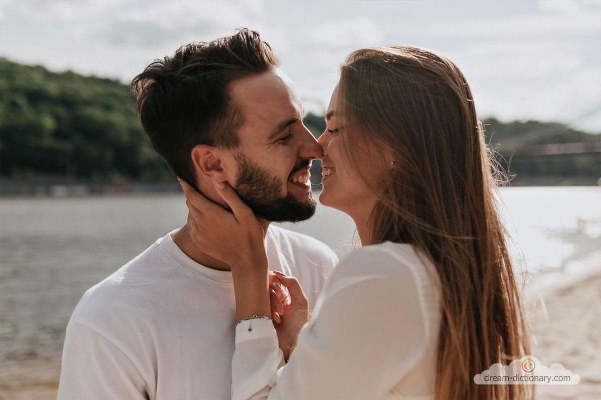 dream meaning Kiss