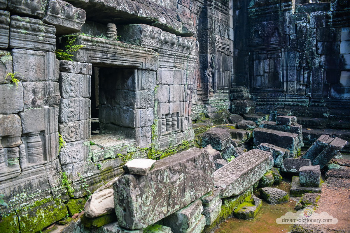 dream meaning Relics