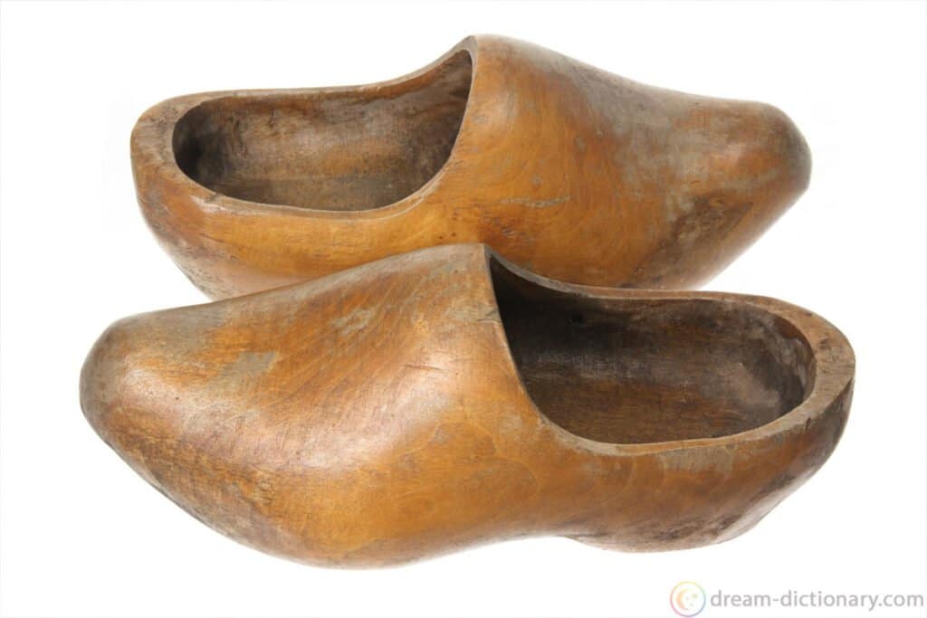 wooden shoe dream