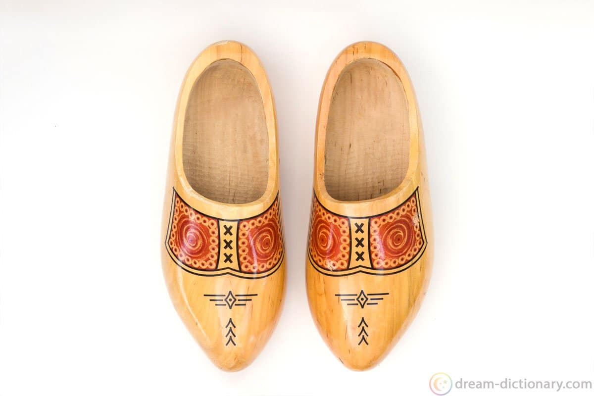dream meaning Wooden Shoe